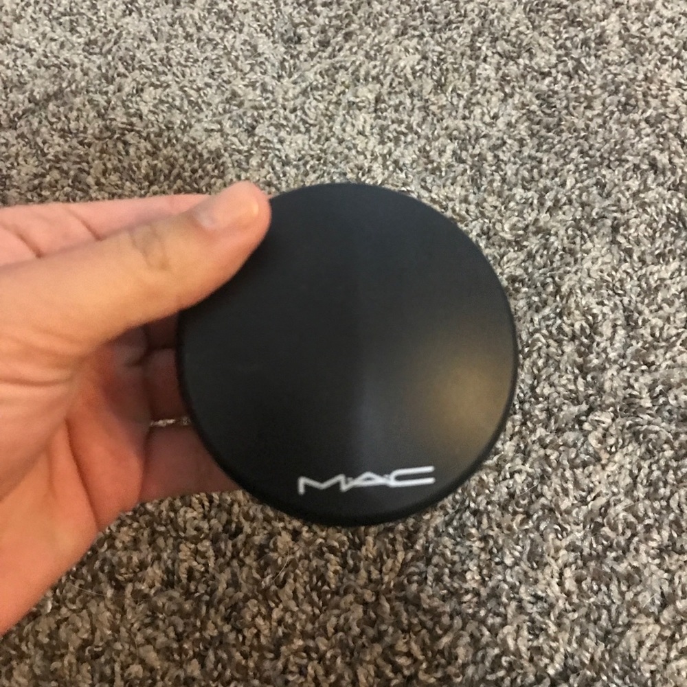 Mac eyeshadow pallet